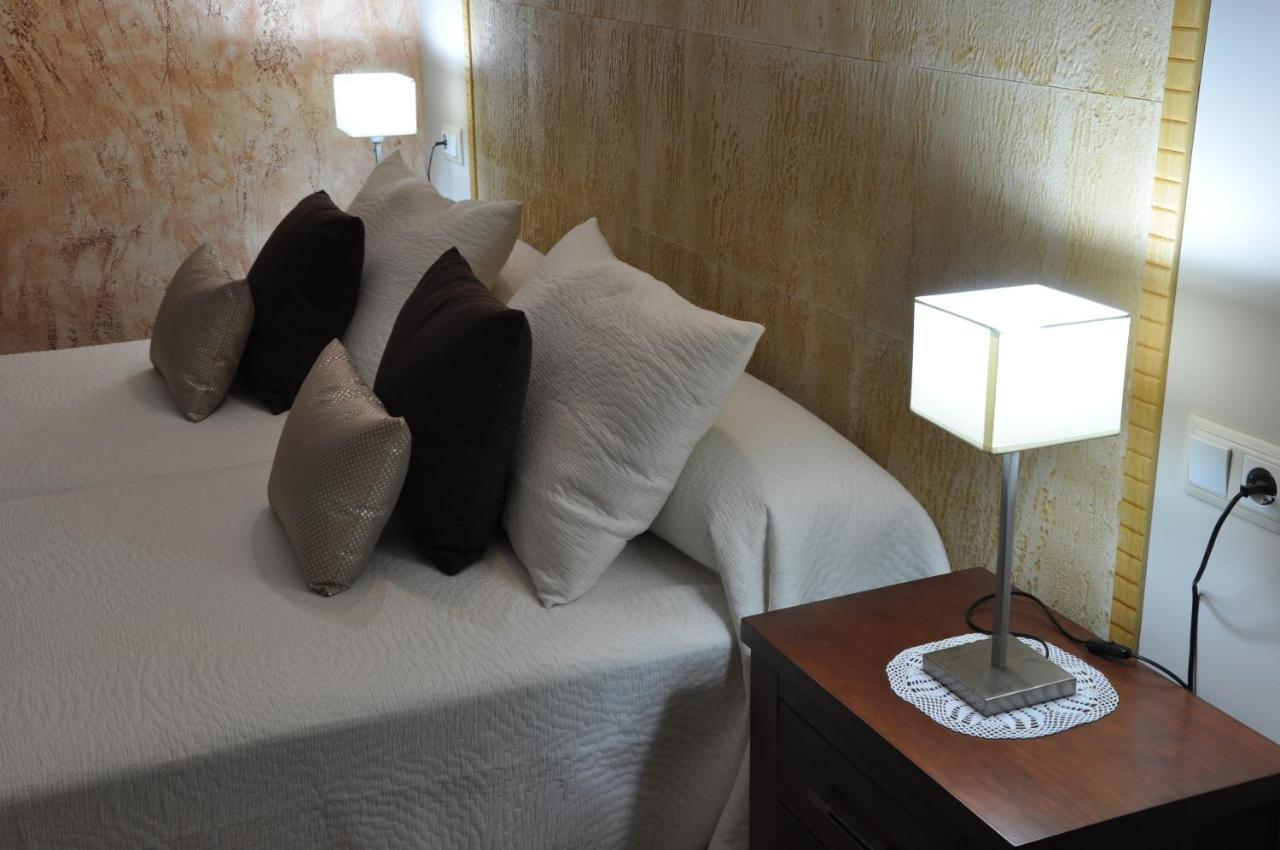 Hostal Rural Летур Екстериор снимка
